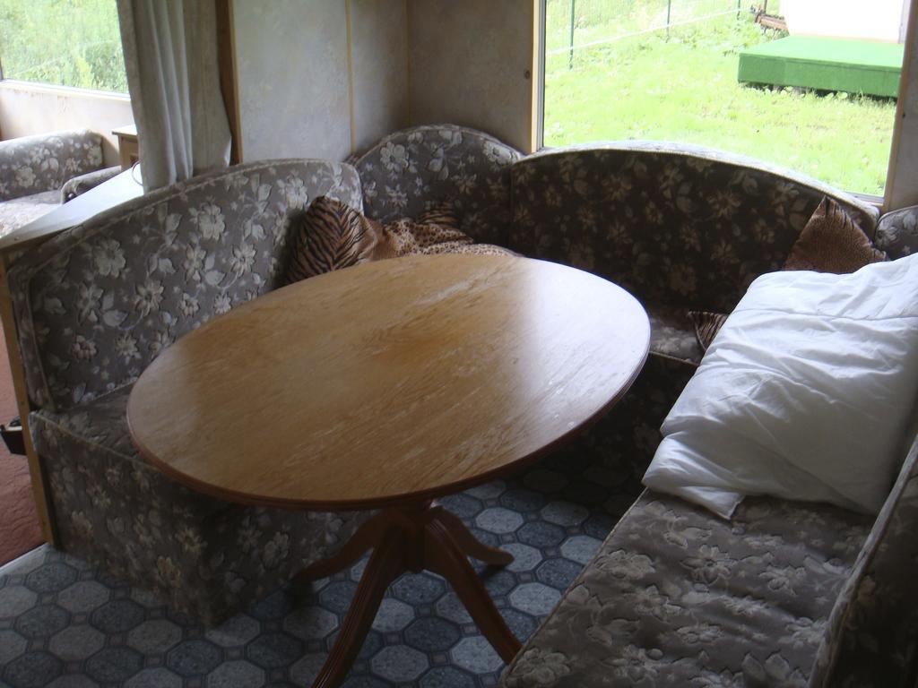 Guest House Kalnu Pupoli Šenheida Habitación foto